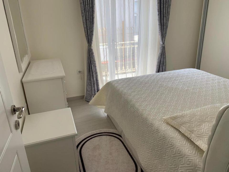 Apartament Oresti コルチャ エクステリア 写真