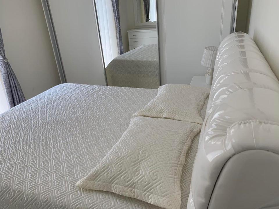 Apartament Oresti コルチャ エクステリア 写真
